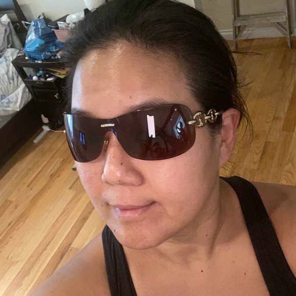 Gucci Sunglasses - Authentic - Picture 6 of 6